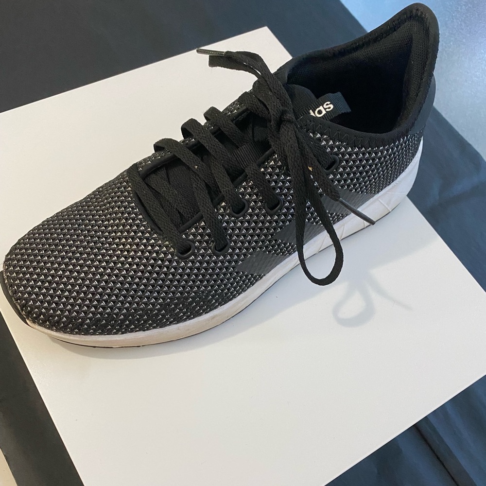 These women's Adidas Questar X BYD shoes